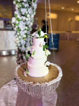 Cake Swing with flowers - Image 2