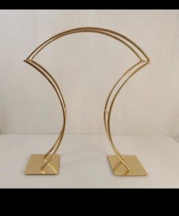 Gold Arch Stand Centerpiece